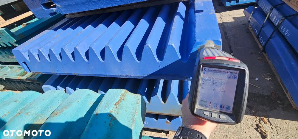 Kleemann 110 R EVO Szczęki 18%Mn2%Cr Komplet szczęk, szczęka stała, szczęka ruchoma, okładziny - 2