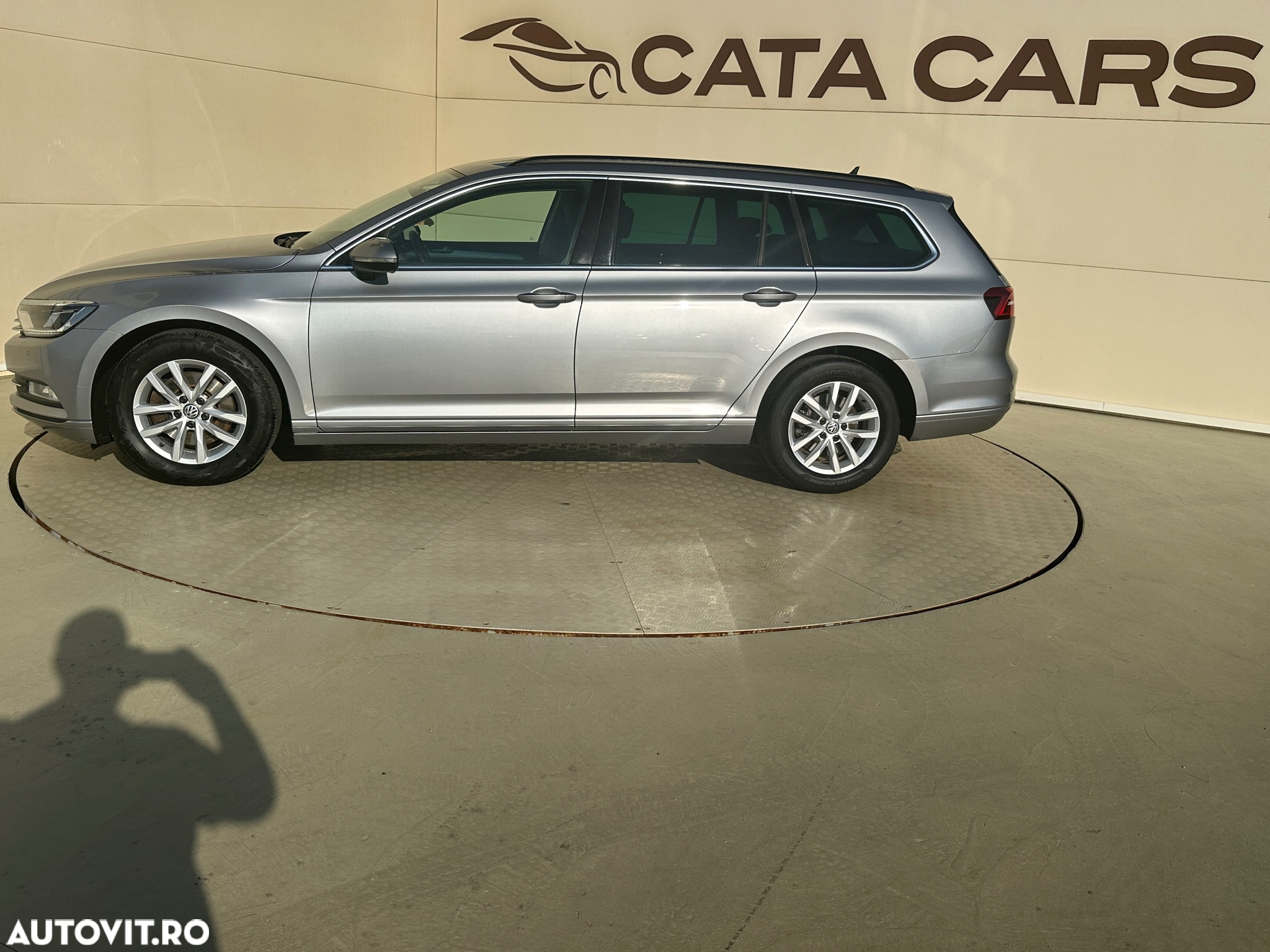Volkswagen Passat Variant 2.0 TDI DSG (BlueMotion Technology) Comfortline - 8