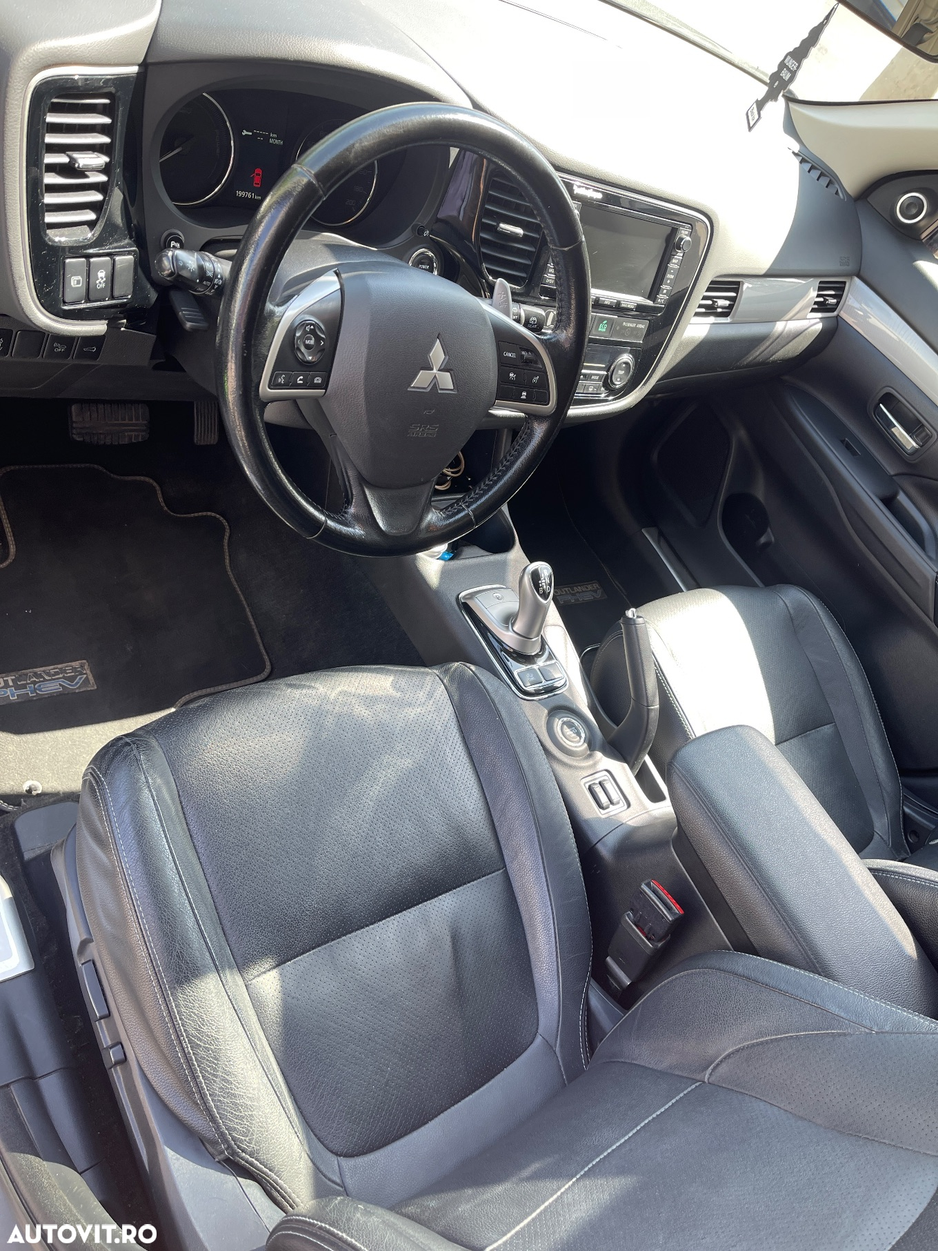 Mitsubishi Outlander 2.0 4WD Plug-In Hybrid - 6
