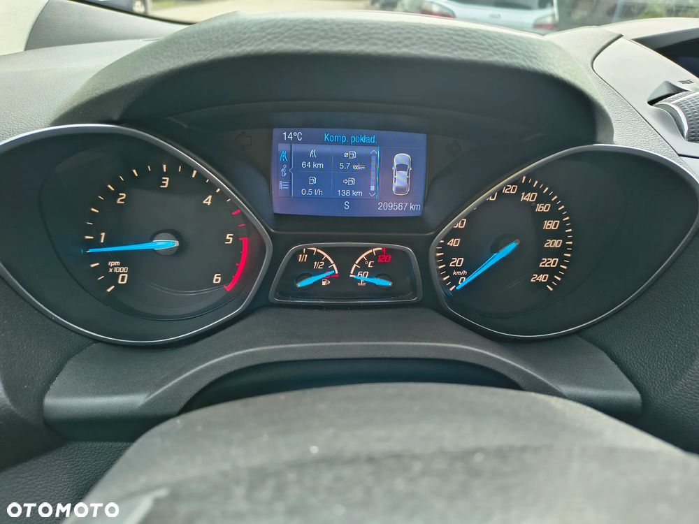 Ford Kuga 2.0 TDCi 4x4 Titanium - 12