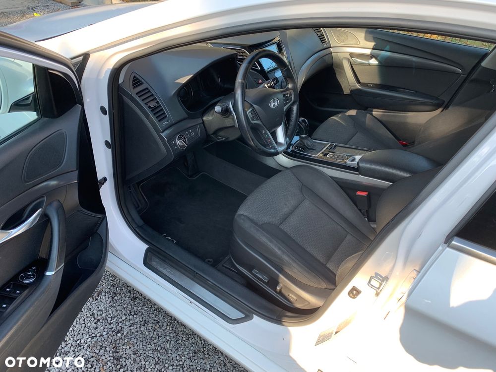 Hyundai i40 i40cw 1.7 CRDi Automatik Premium - 13