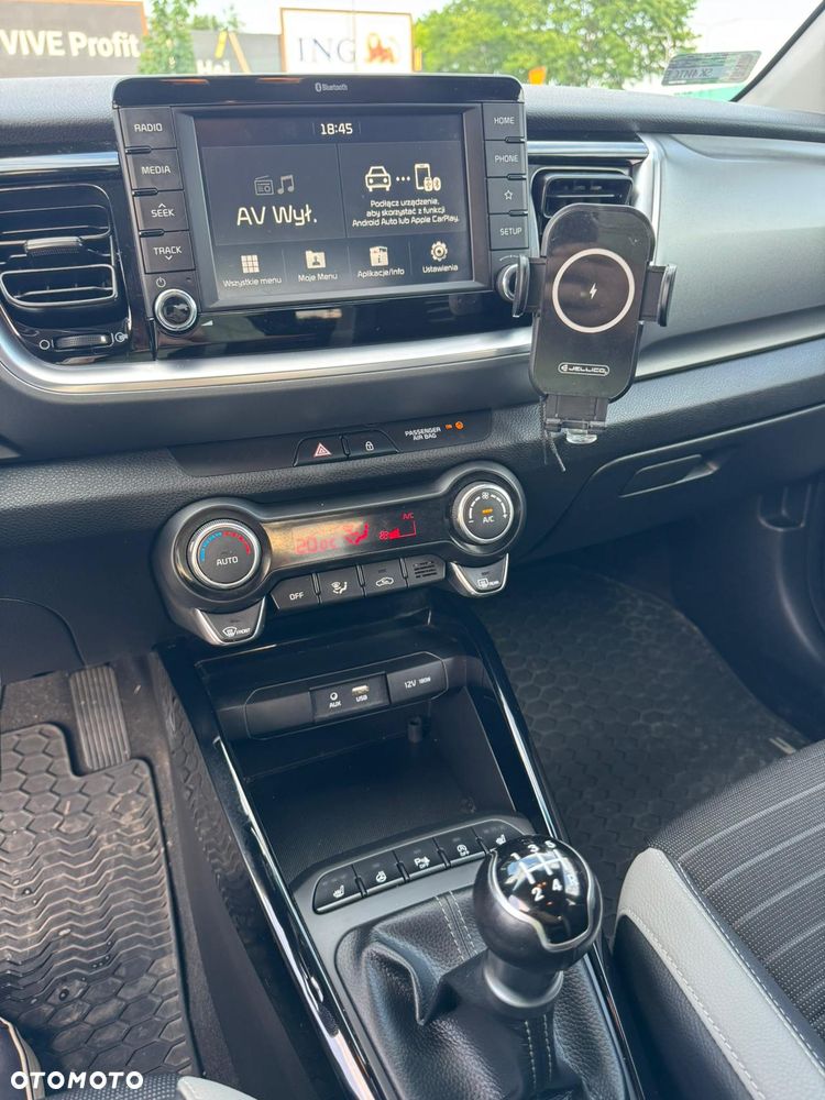 Kia Stonic 1.2 L - 12