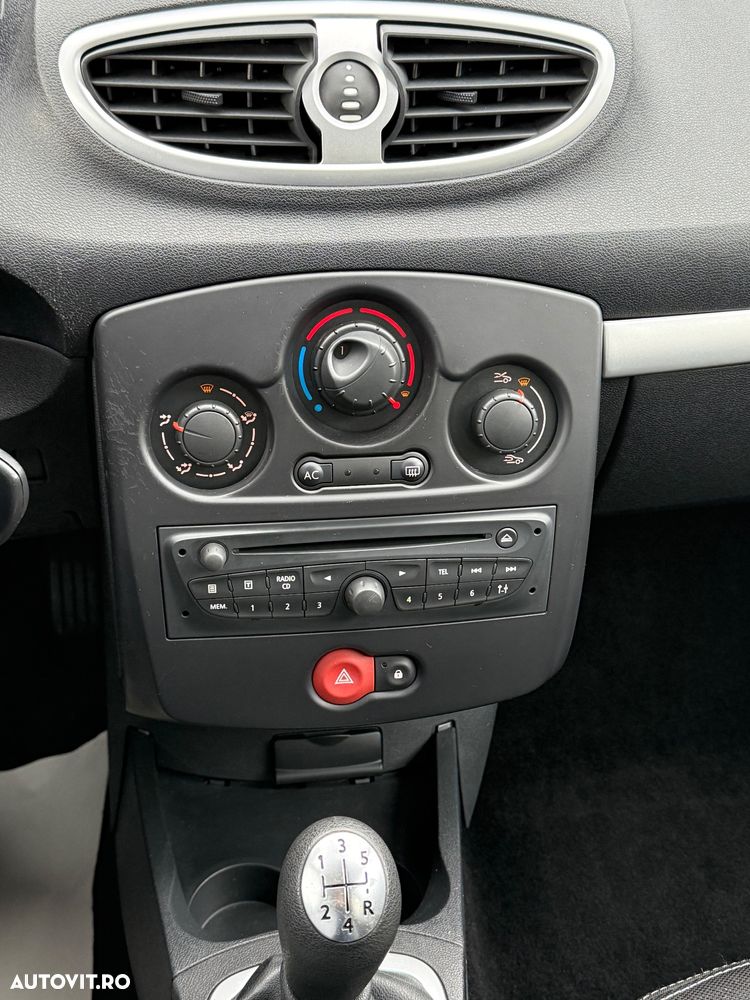 Renault Clio 1.2 16V 75 Dynamique - 9