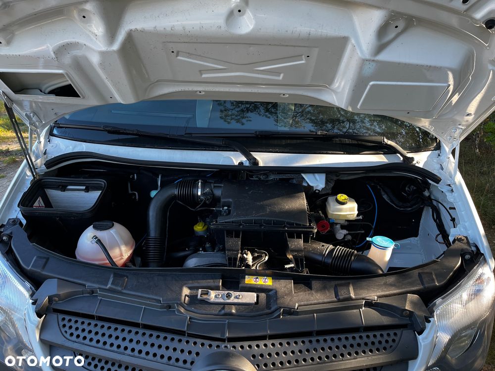 Mercedes-Benz Sprinter - 9