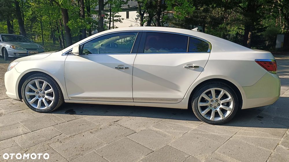 Buick Lacrosse - 14
