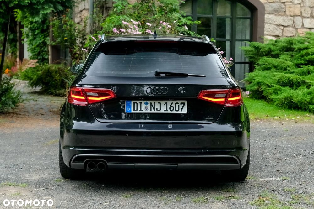 Audi A3 Sportback 2.0 TDI (clean diesel) quattro S line Sportpaket - 12
