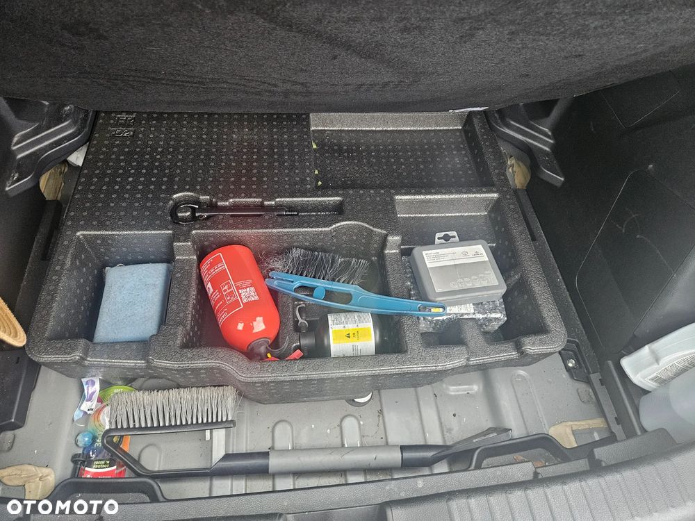 Toyota Yaris Cross Hybrid 1.5 Comfort 4x4 - 10