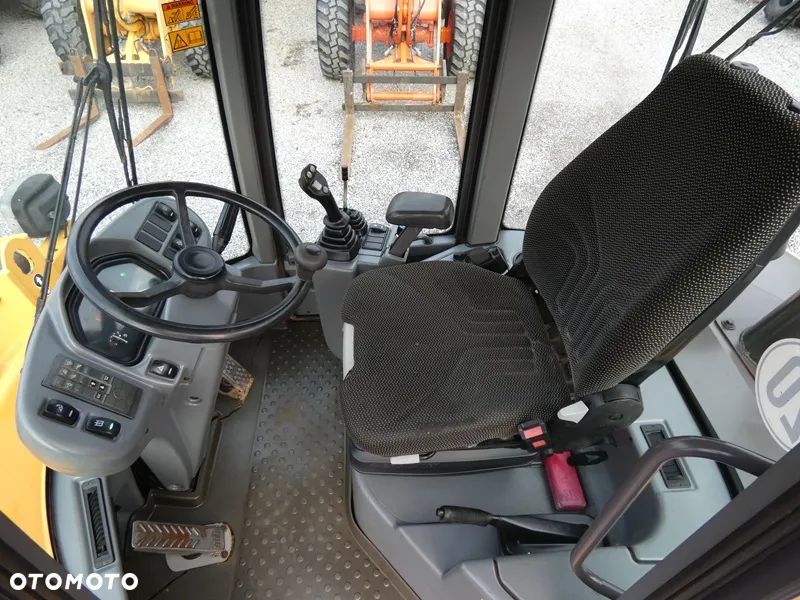 Volvo L30G Z Niemiec / 5.774mtg / kilka sztuk / - 8