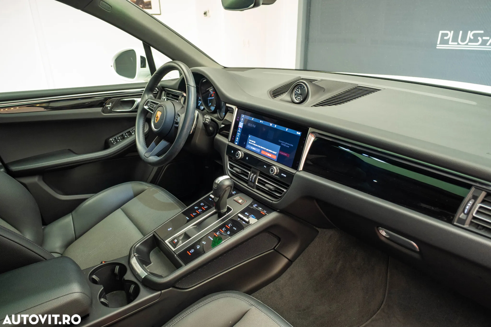 Porsche Macan - 22