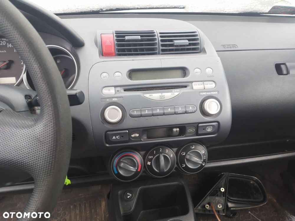 HONDA JAZZ 02-05 1.3 iDSi -  RADIO ORYGINALNE - 1
