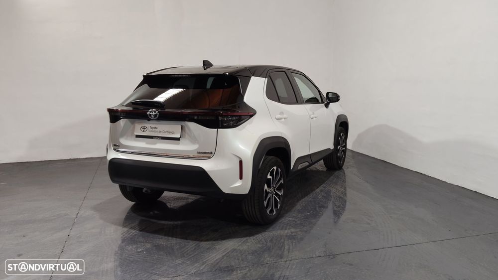 Toyota Yaris Cross 1.5 HDF Square Collection AWD - 22