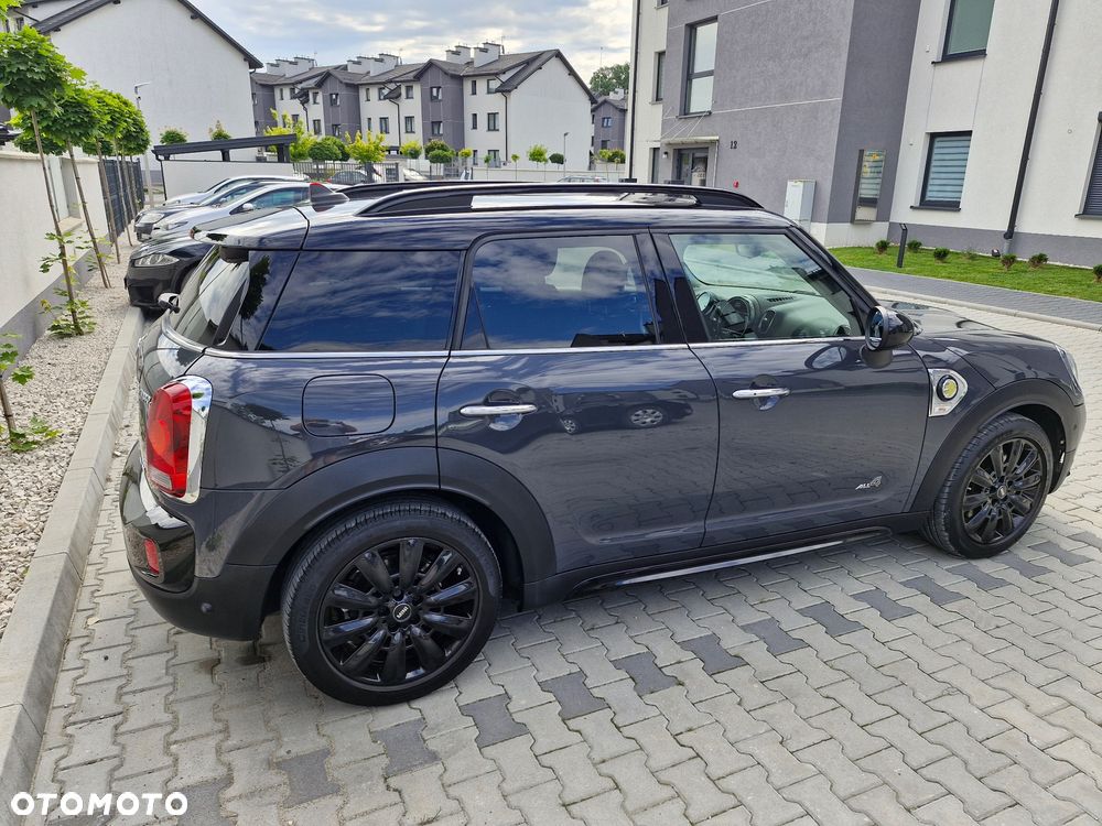 MINI Countryman Cooper S E ALL4 - 5
