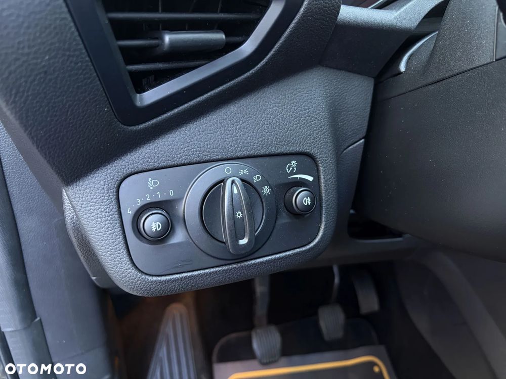 Ford Kuga 2.0 TDCi FWD Titanium - 33