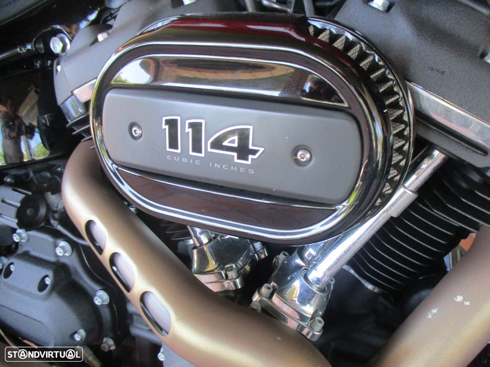Harley-Davidson Softail 114 FAT BOB - 35