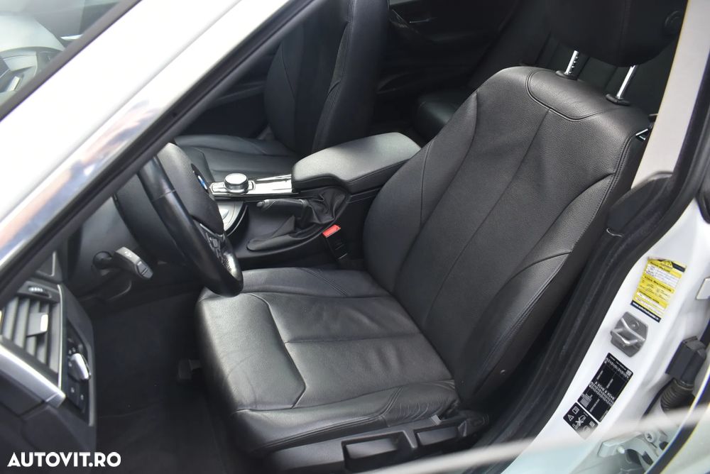 BMW Seria 3 320i GT xDrive AT - 11
