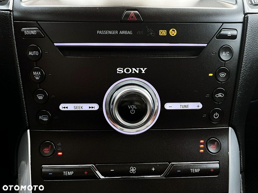 Ford Galaxy - 30