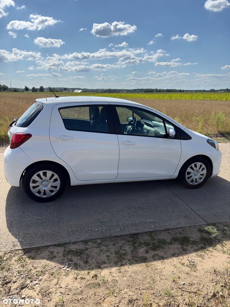 Toyota Yaris - 8