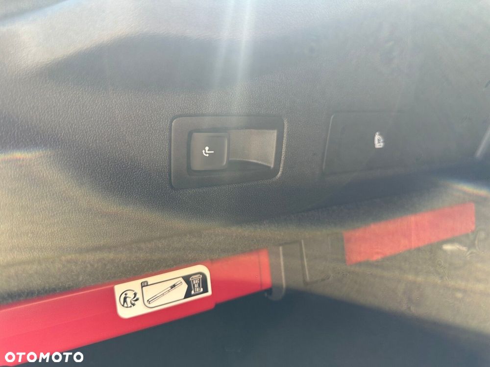 Volkswagen ID.7 77kWh Pro Plus - 31