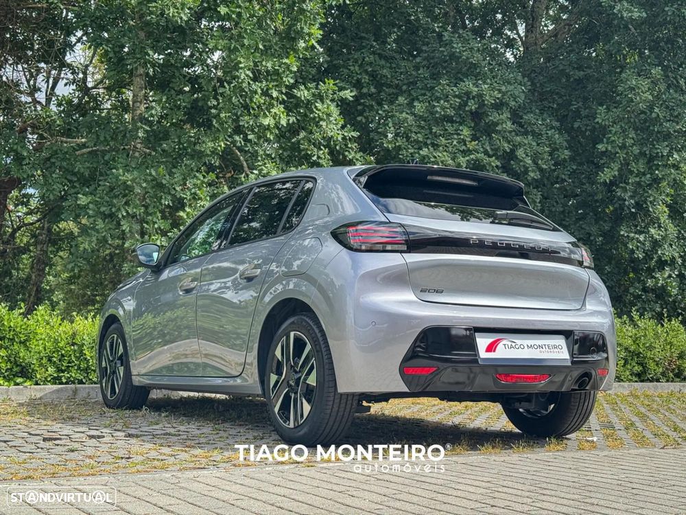 Peugeot 208 1.2 PureTech Allure - 42