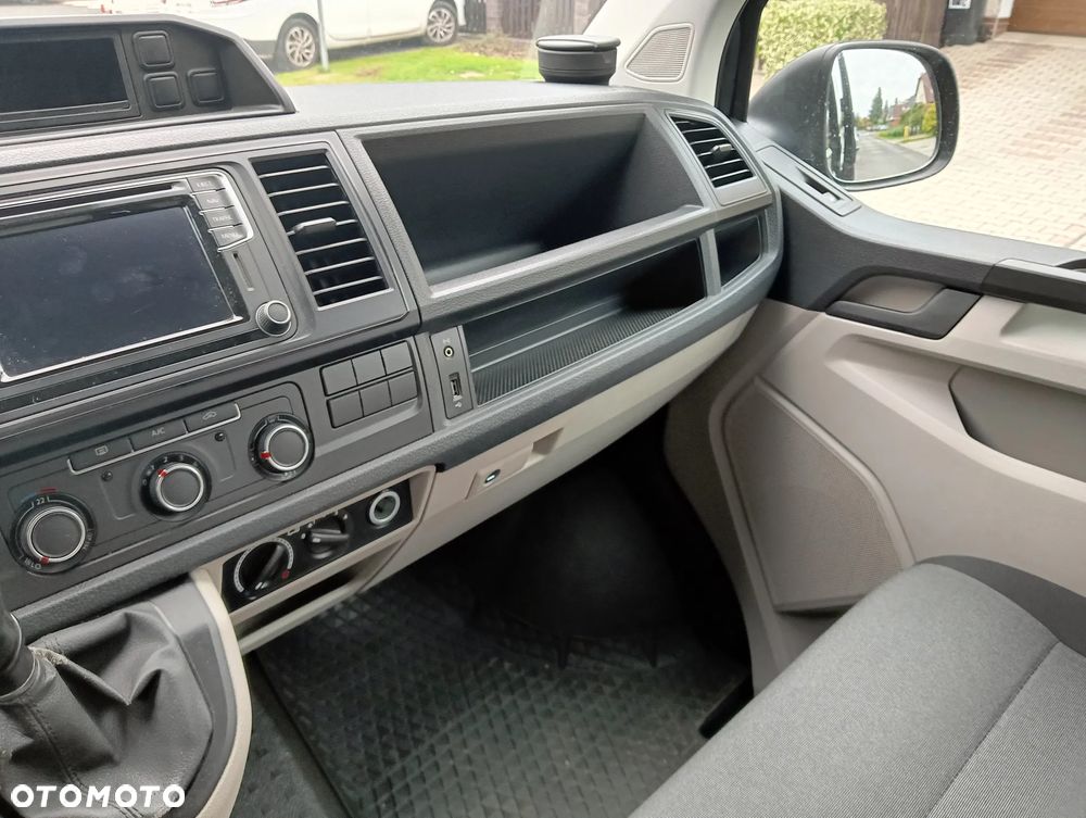 Volkswagen Transporter - 10