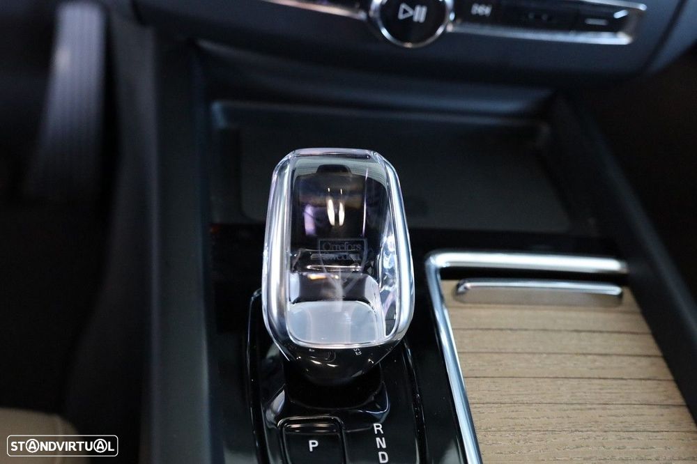 Volvo XC 60 2.0 T6 PHEV Plus Dark - 21