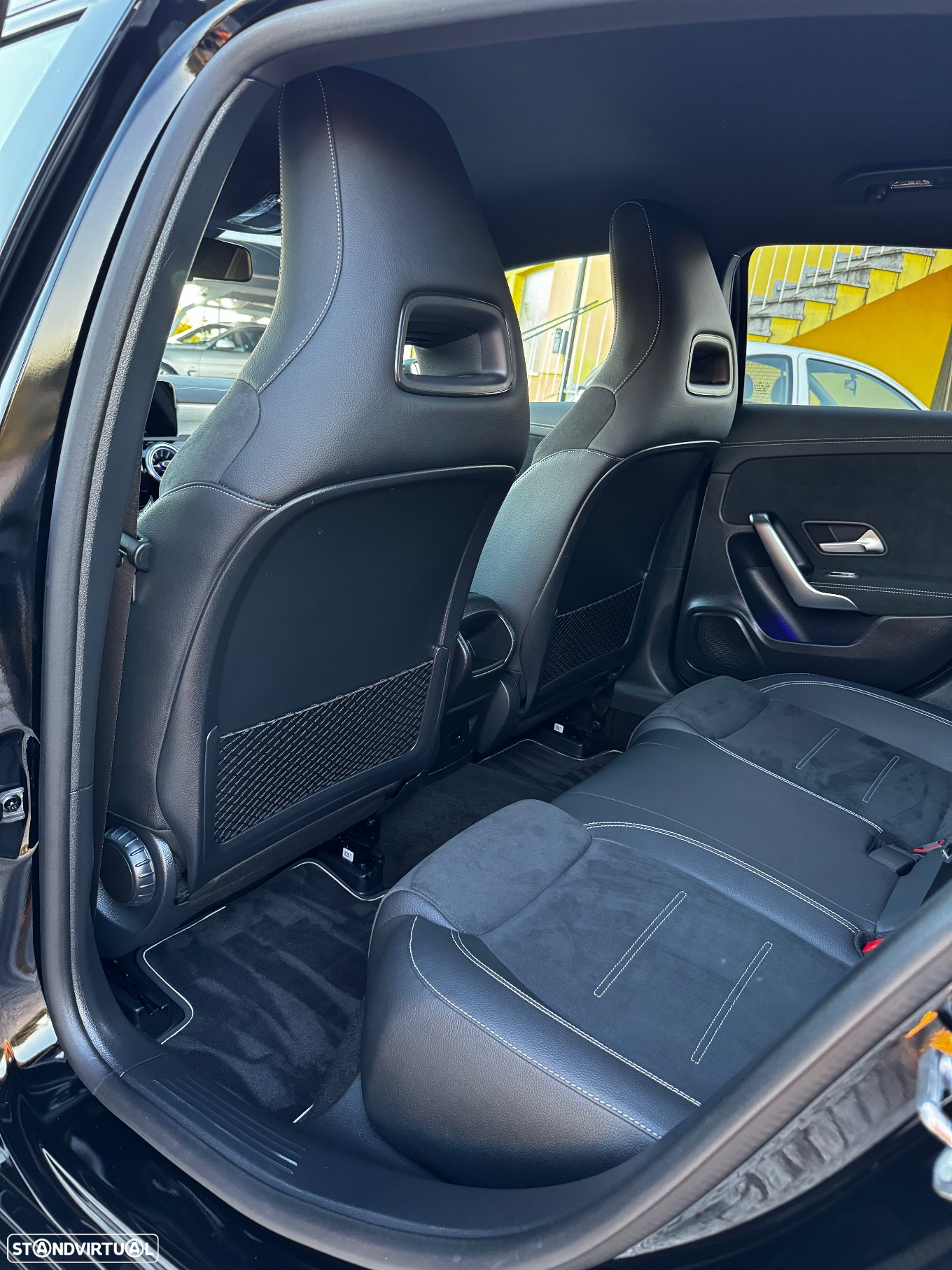 Mercedes-Benz A 250 e AMG Line - 22