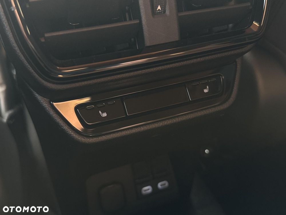 Lexus NX 350h Omotenashi AWD - 31