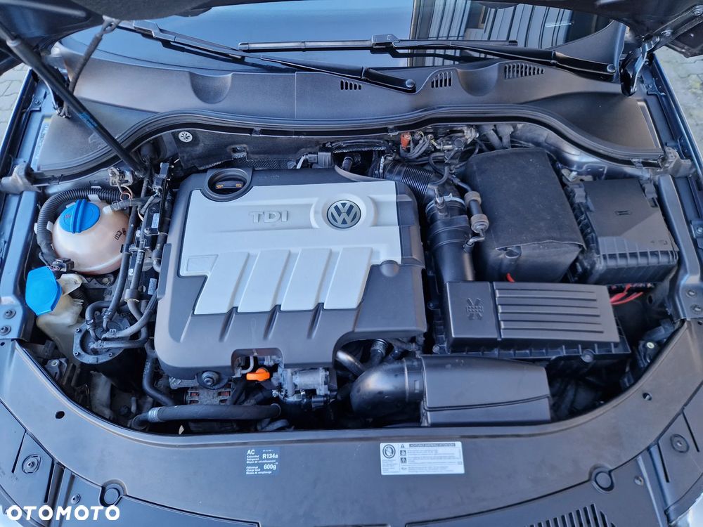 Volkswagen Passat Variant 2.0 Blue TDI DPF Comfortline - 34