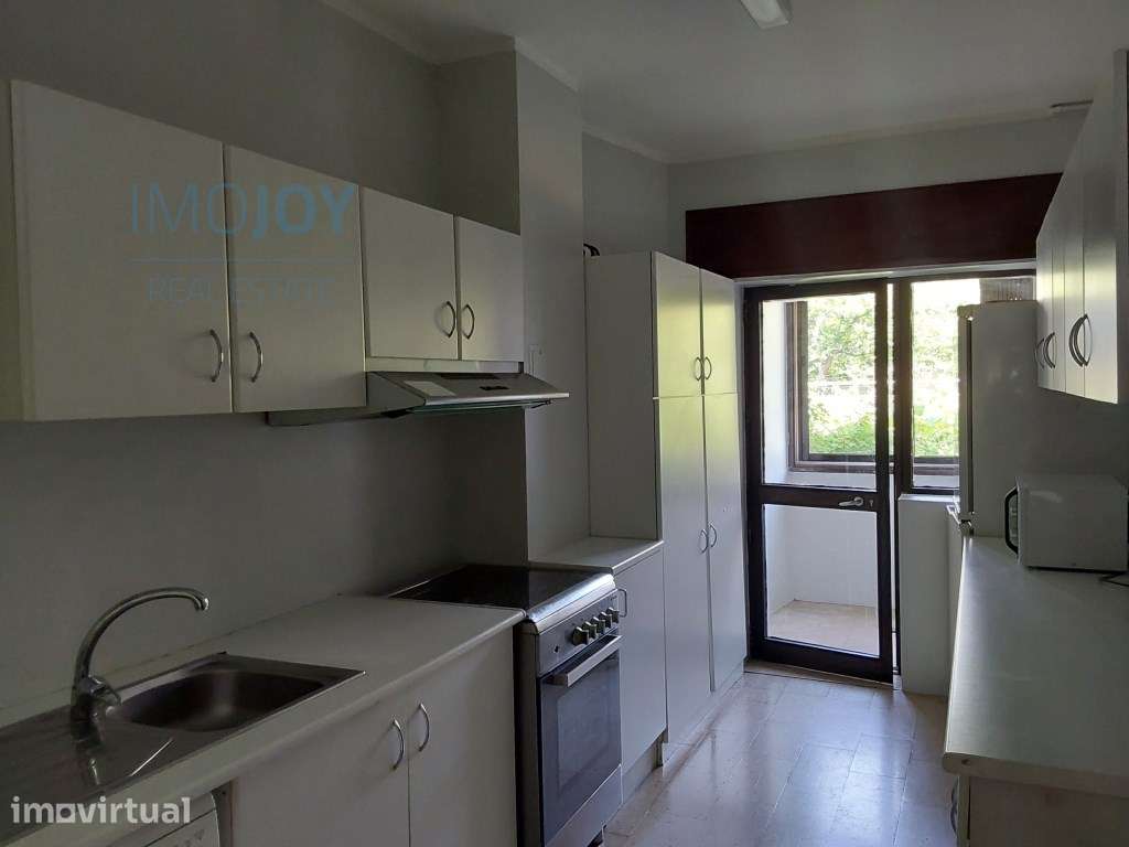Simpático Apartamento T2 para Arrendamento junto à Foz do Douro - Grande imagem: 3/20