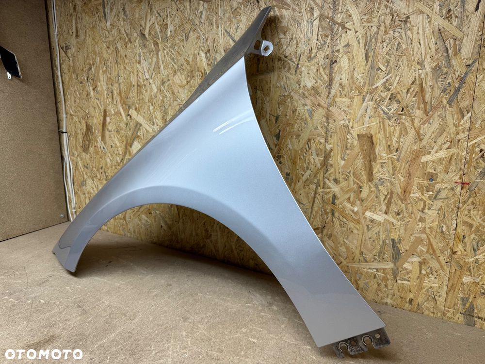 BŁOTNIK LEWY PRZÓD MERCEDES BENZ A KLASA W177 A177 A177881050 SREBRNY - 39