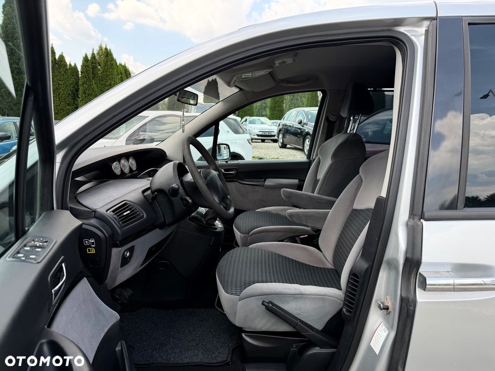 Citroën C8 2.0 16V Confort - 10