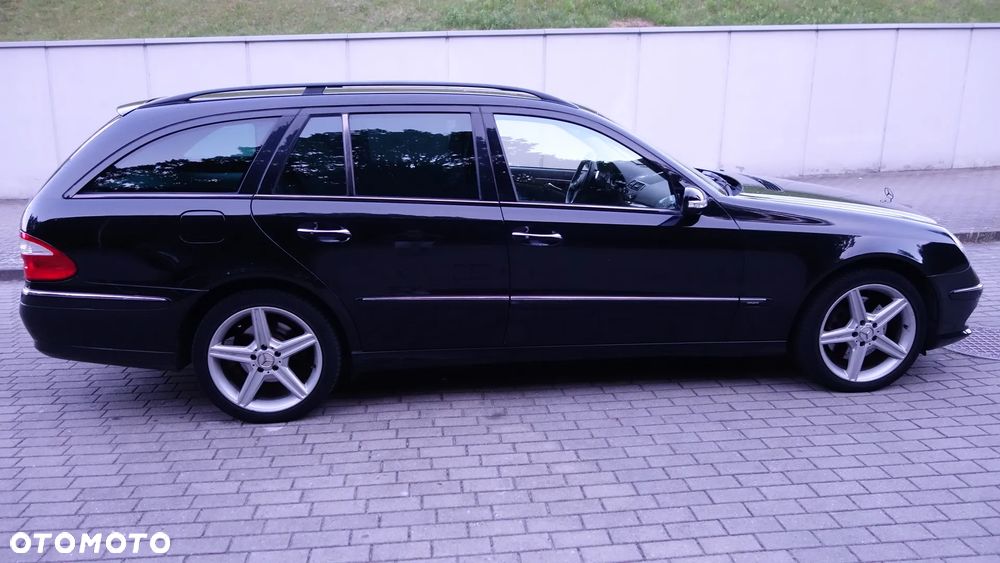 Mercedes-Benz Klasa E 500 4-Matic T Avantgarde - 5