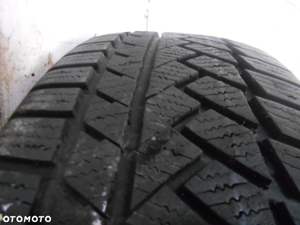 OPONA POJEDYNKA 215/55R17 CONTINENTAL WINTER CONTACT TS 850P SEAL DOT 3720 8MM - 2