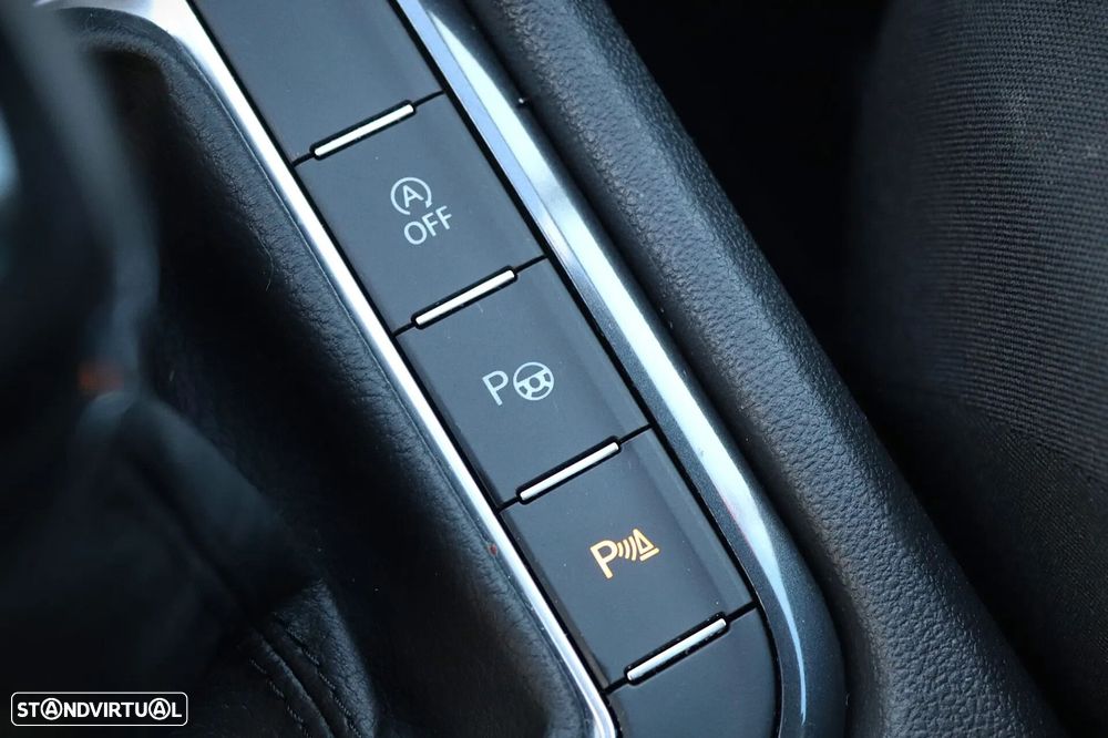 VW Tiguan 1.5 TSI Confortline - 25