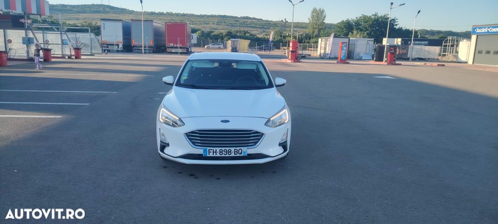 Ford Focus 1.5 EcoBlue Start-Stopp-System COOL&CONNECT - 11