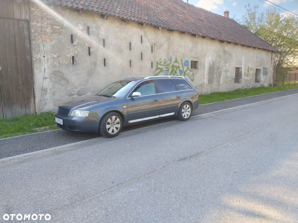 Audi A6 Avant - 1
