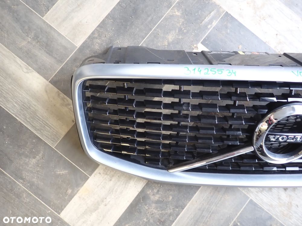 VOLVO XC 60 II LIFT GRILL 31425534 - 2