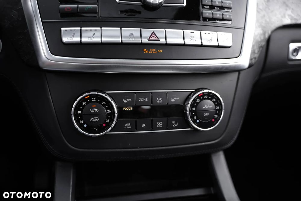 Mercedes-Benz GL 500 4Matic (BlueEFFICIENCY) 7G-TRONIC - 36