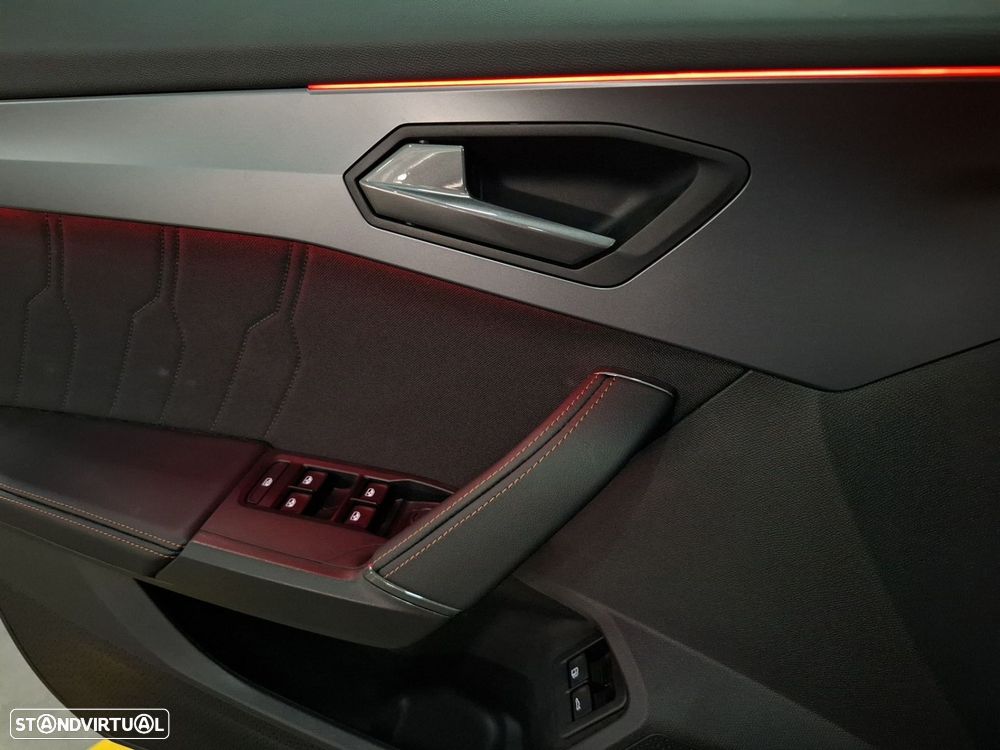 Cupra Formentor 1.5 e-Hybrid DSG - 23