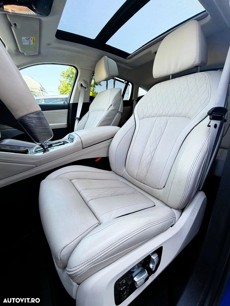BMW X6 xDrive40i - 13