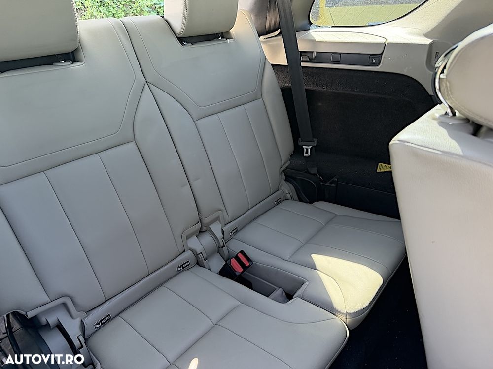 Land Rover Discovery 3.0 L SD6 HSE Luxury - 9
