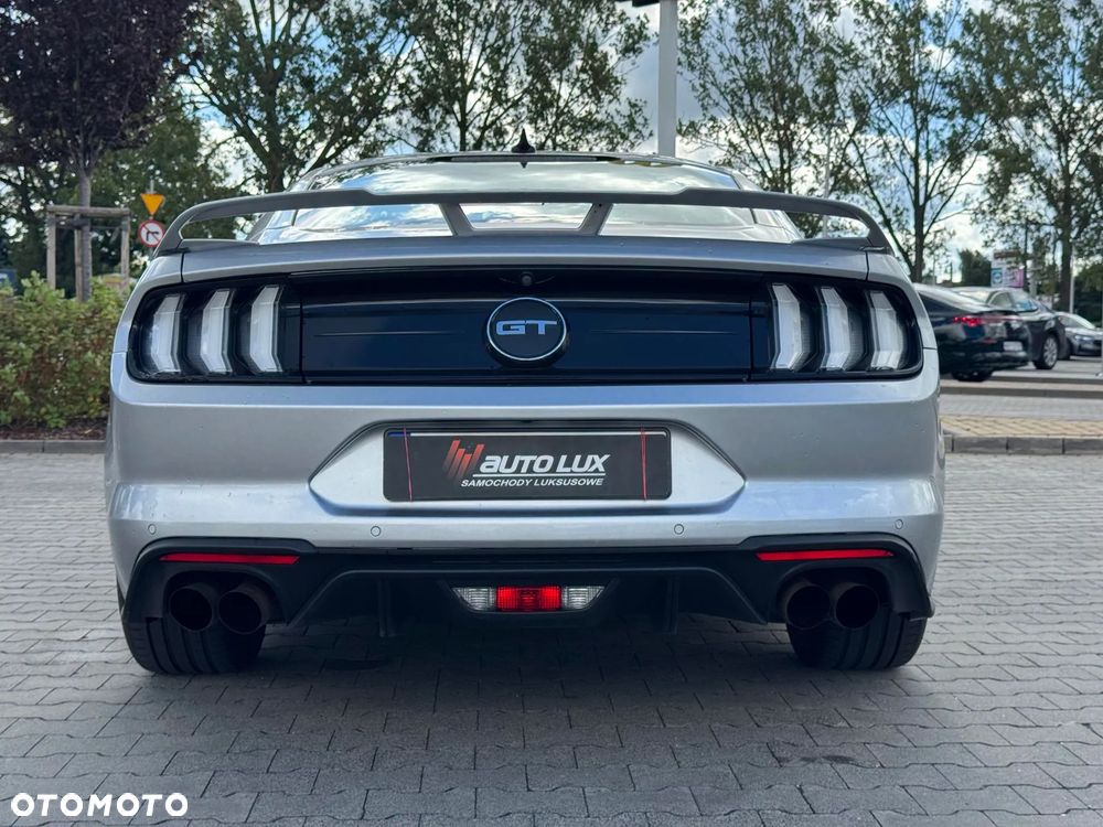 Ford Mustang - 18