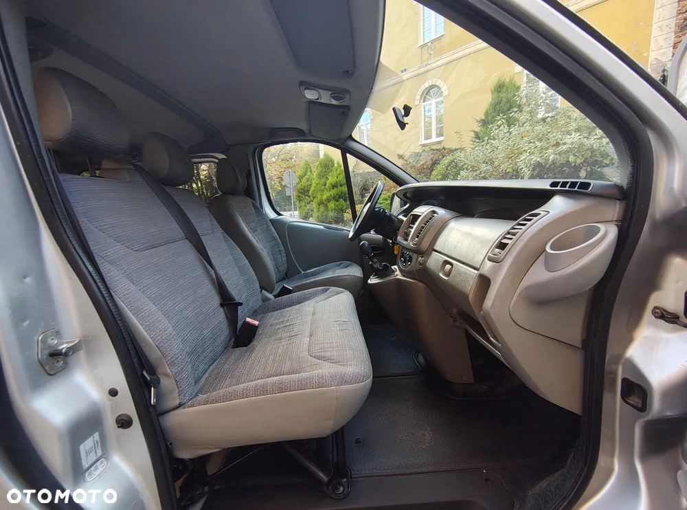 Renault Trafic - 8