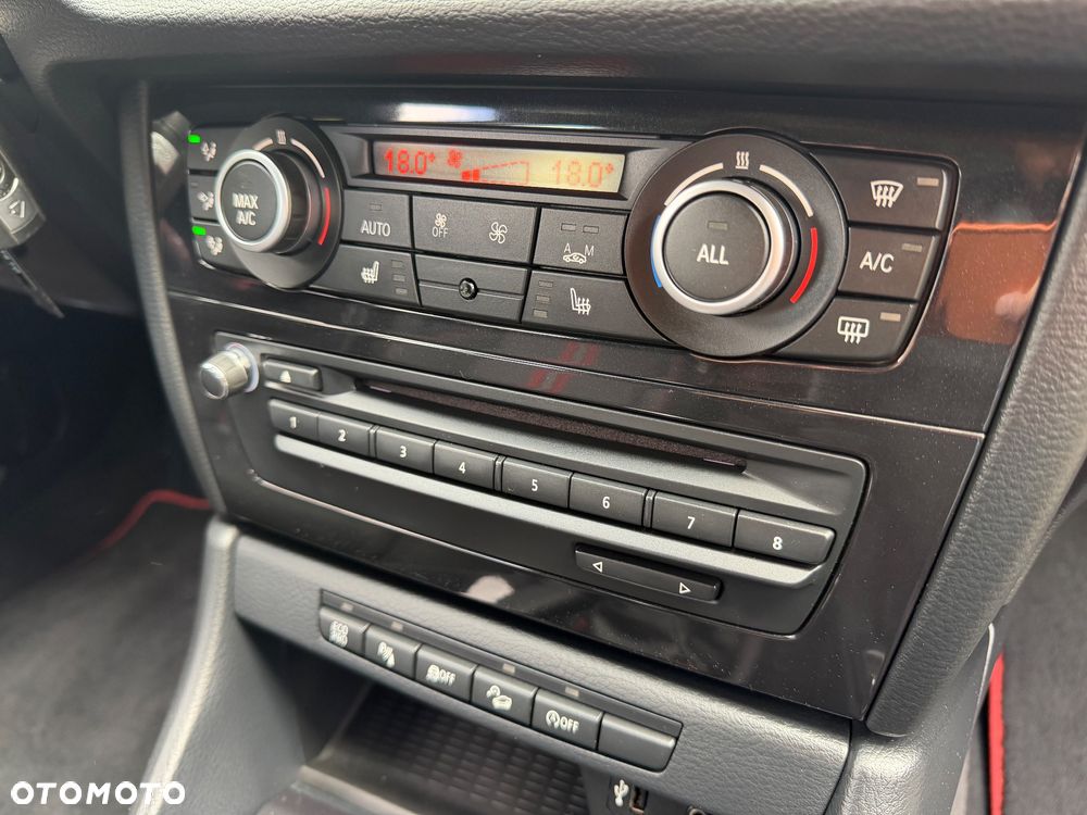 BMW X1 xDrive20i Sport Line - 31