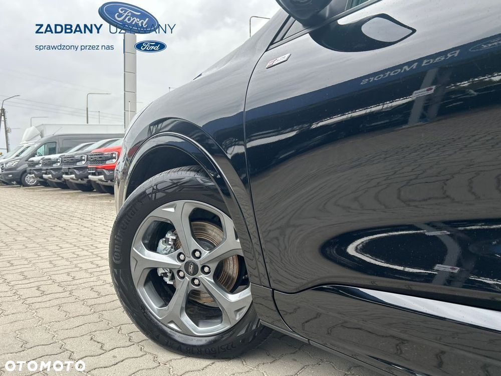 Ford Kuga 2.5 Duratec FHEV ST-LINE - 11