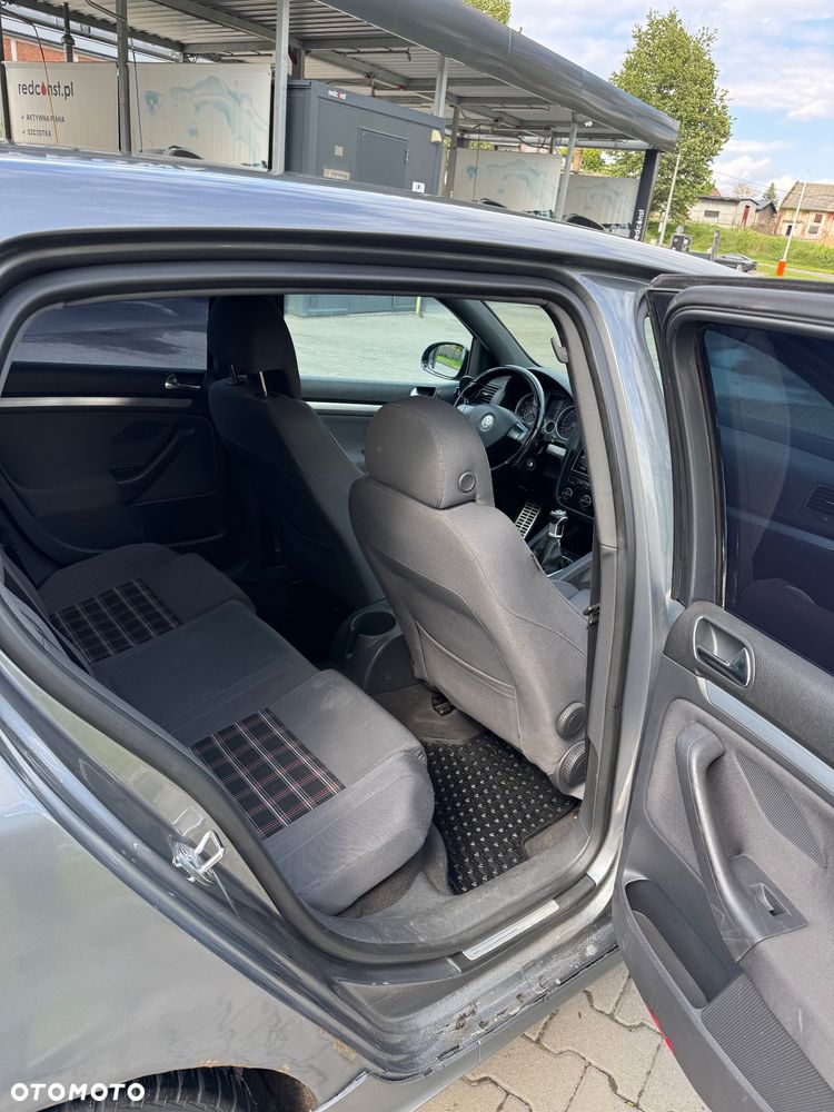 Volkswagen Golf 2.0 GTI - 13