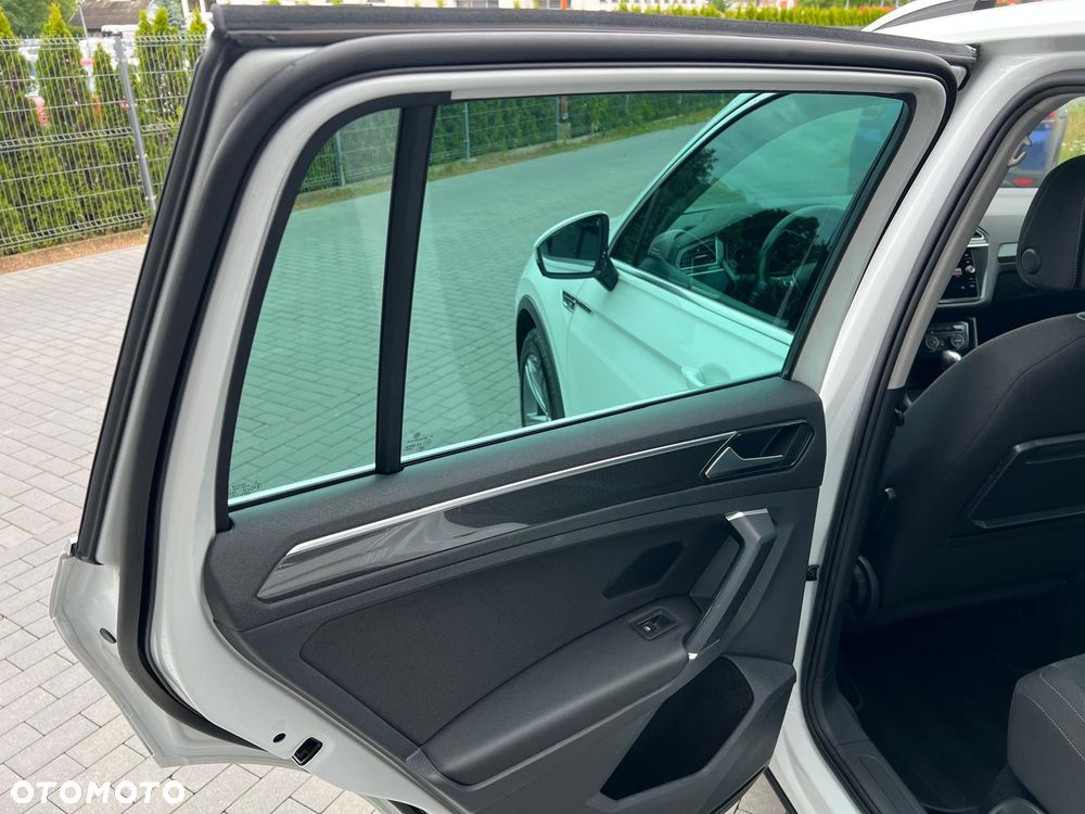 Volkswagen Tiguan 2.0 TSI 4Mot R-Style DSG - 25