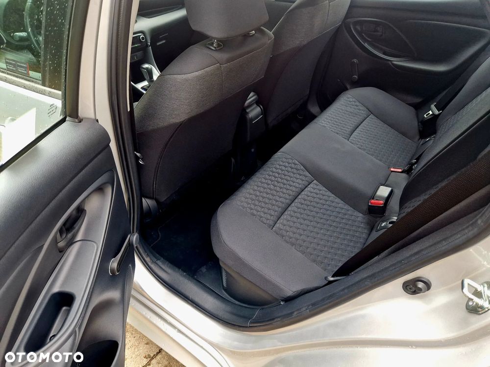 Toyota Yaris Hybrid 1.5 Comfort - 14