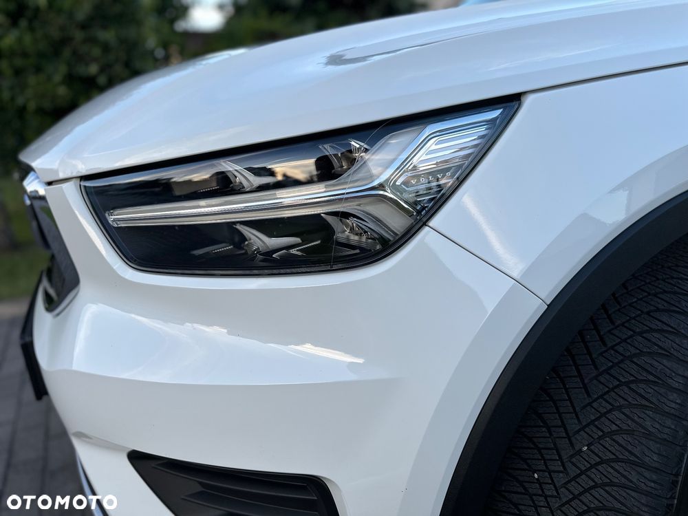 Volvo XC 40 T3 Geartronic Momentum - 8
