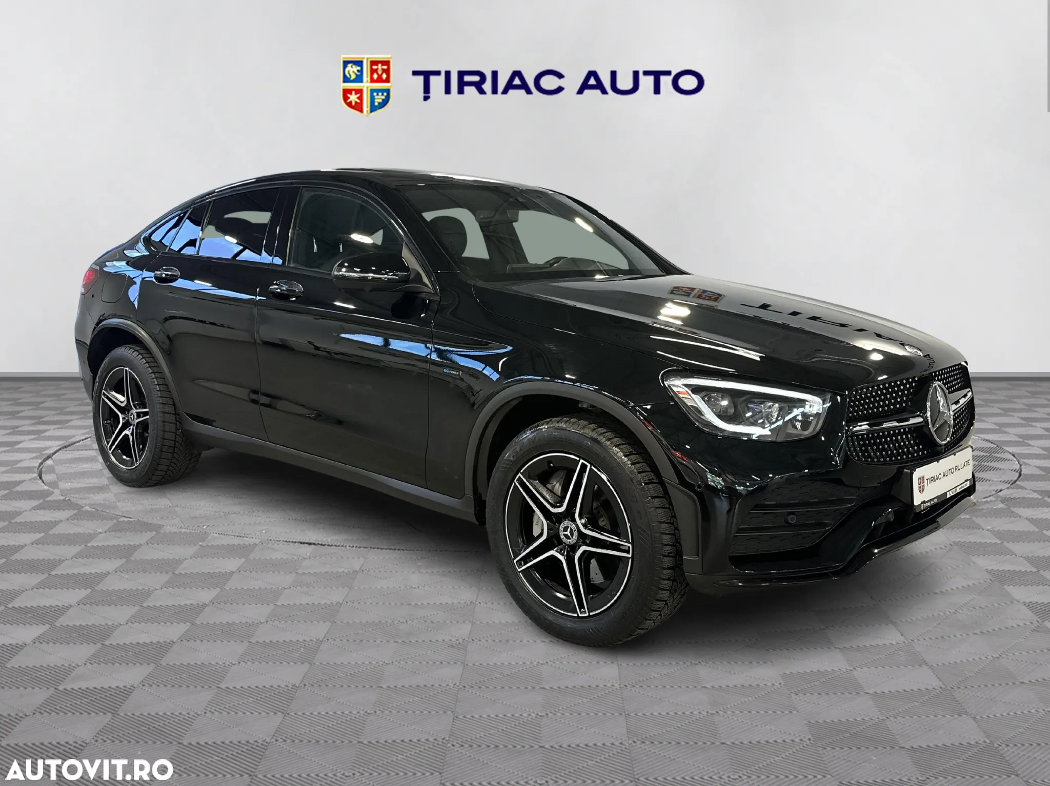 Mercedes-Benz GLC Coupe 300 e 4Matic 9G-TRONIC AMG Line - 7